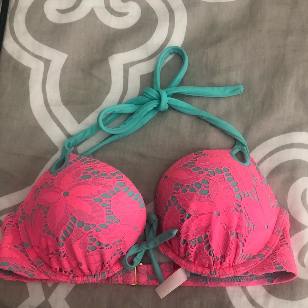 Bombshell bathing suit top